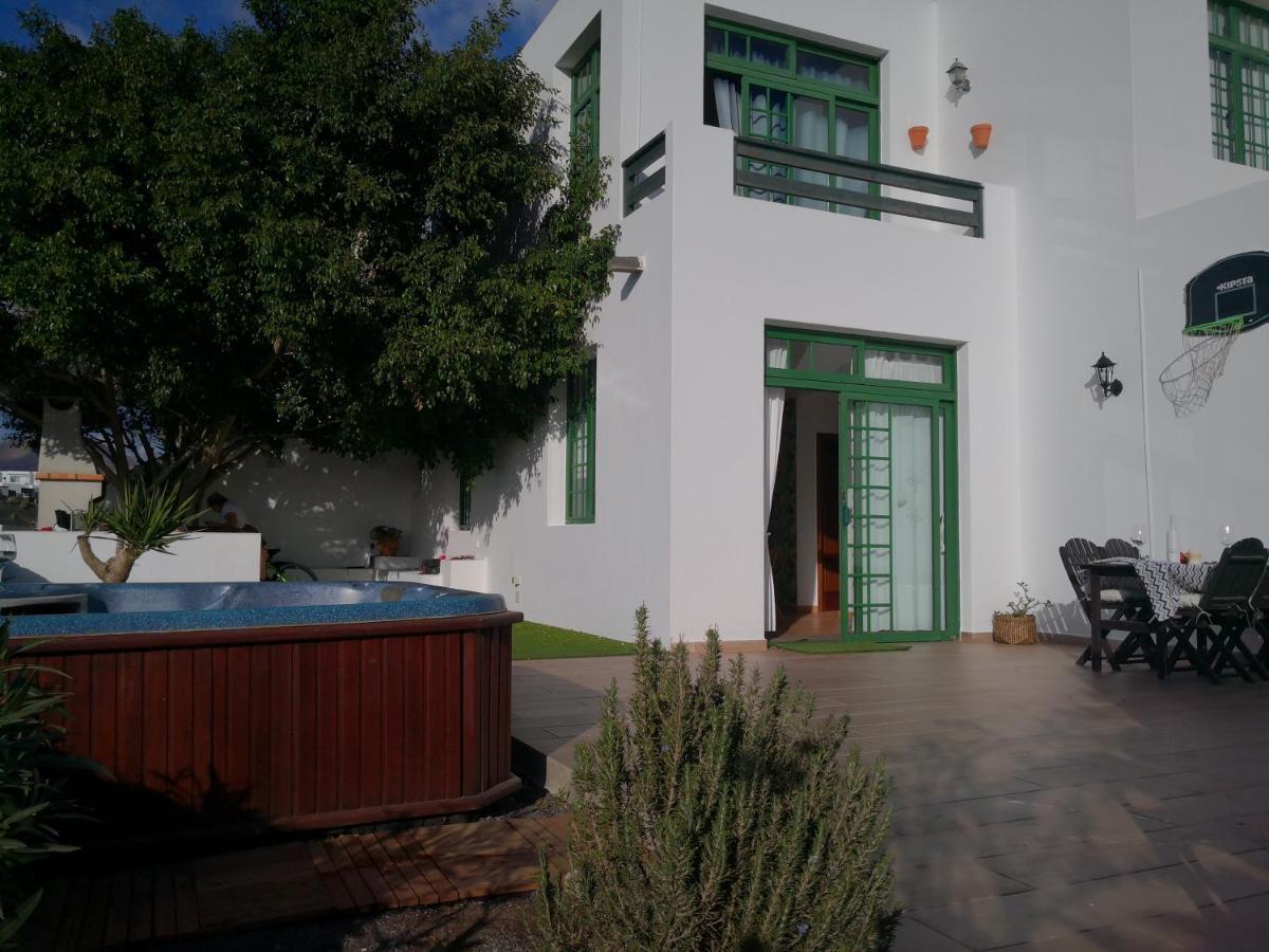 Villa Tyna ปลายาบลังกา ภายนอก รูปภาพ
